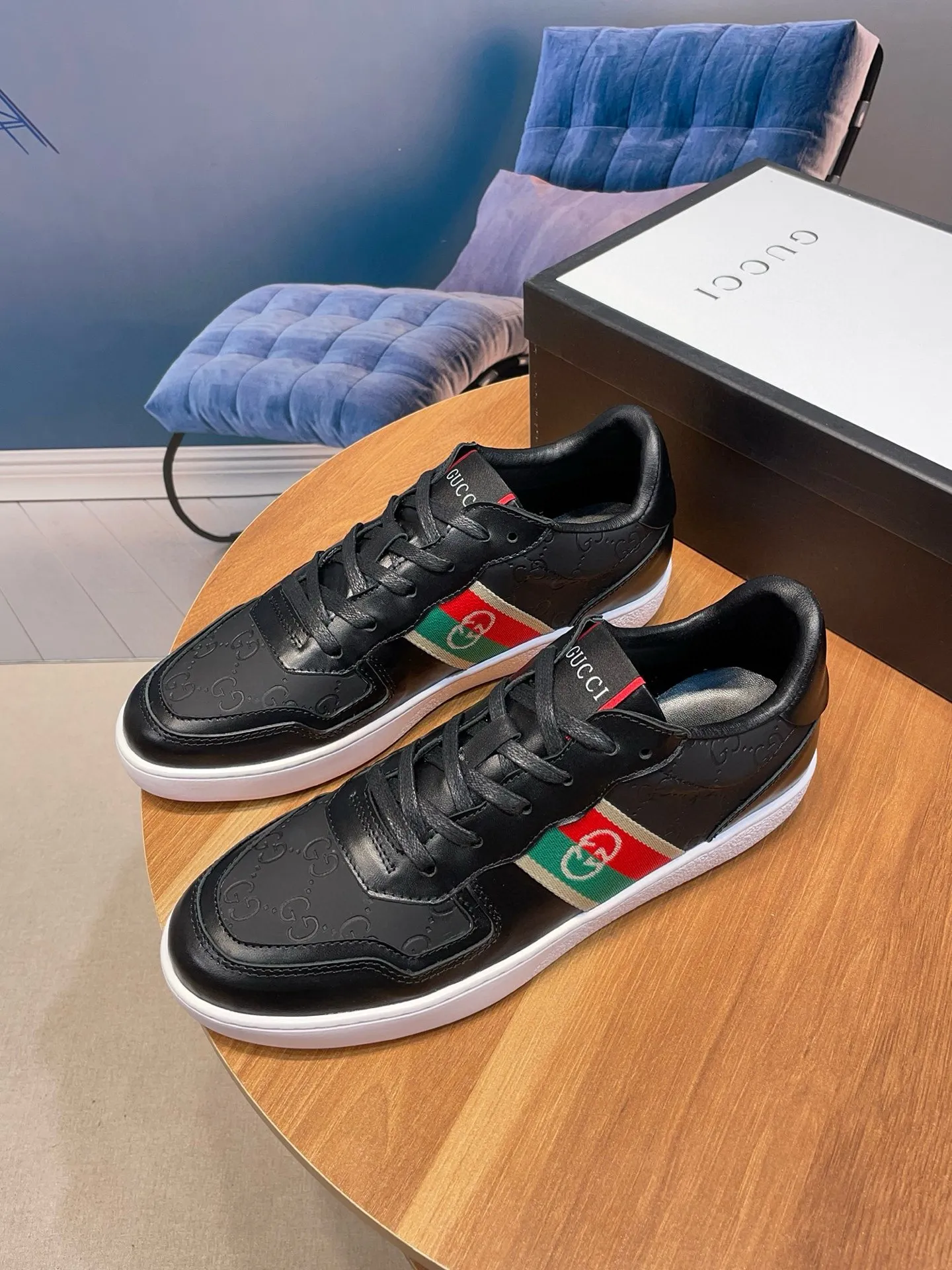 Men's clothing and shoes: 380💰New styles are here again! [Gucci Sports Men's Shoes] Gucci fashionable casual men's shoes🇨🇳Original 1:1 mold, new model debuts first💯Not high-profile but avant-garde, simple, low-key and fashionable, super versatile style🌿Made of original cowhide➕Sheepskin lining🎋The version is comfortable on the feet, first-class workmanship🍍Number: 38-44, customized 45